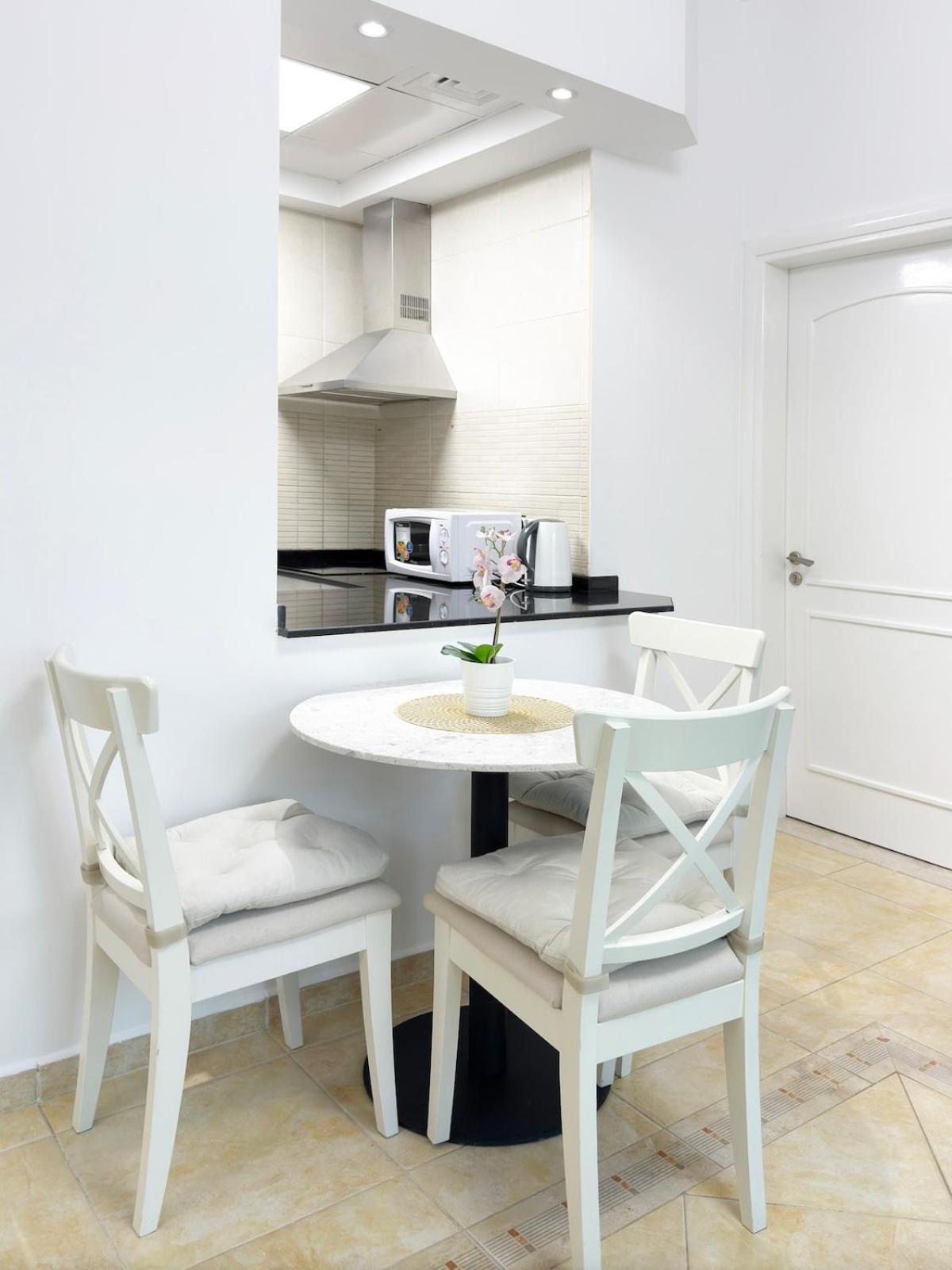 One Bedroom Near And Metro In Marina Z1011 Apartment